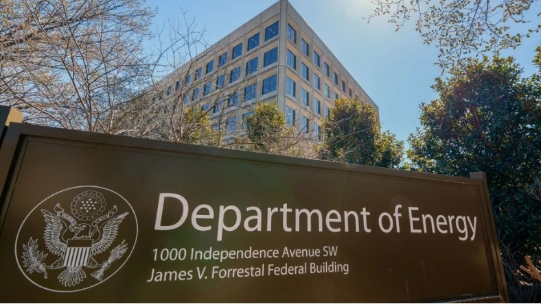 US Department of Energy sign outside a federal office building